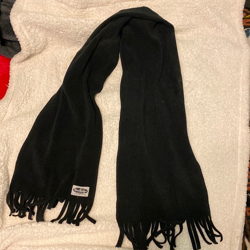 Black scarf